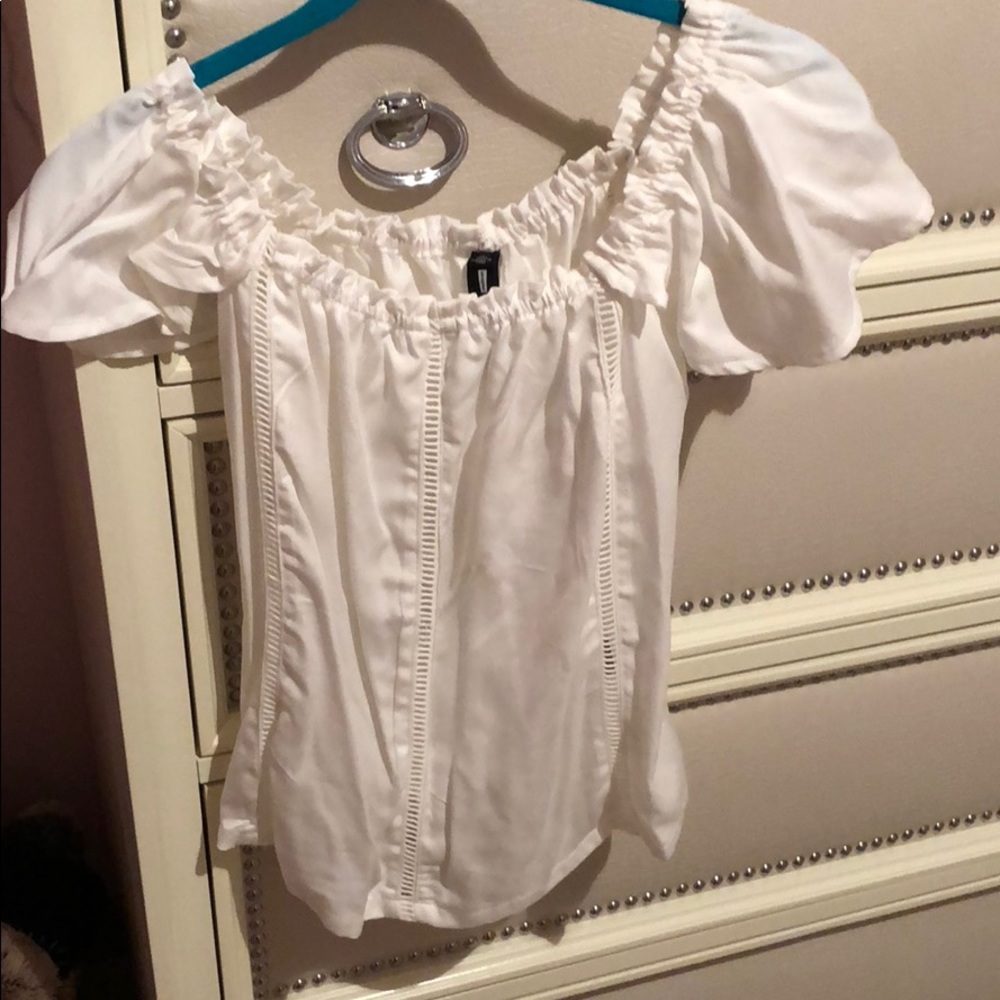 Design Lab flutter sleeve white shirt